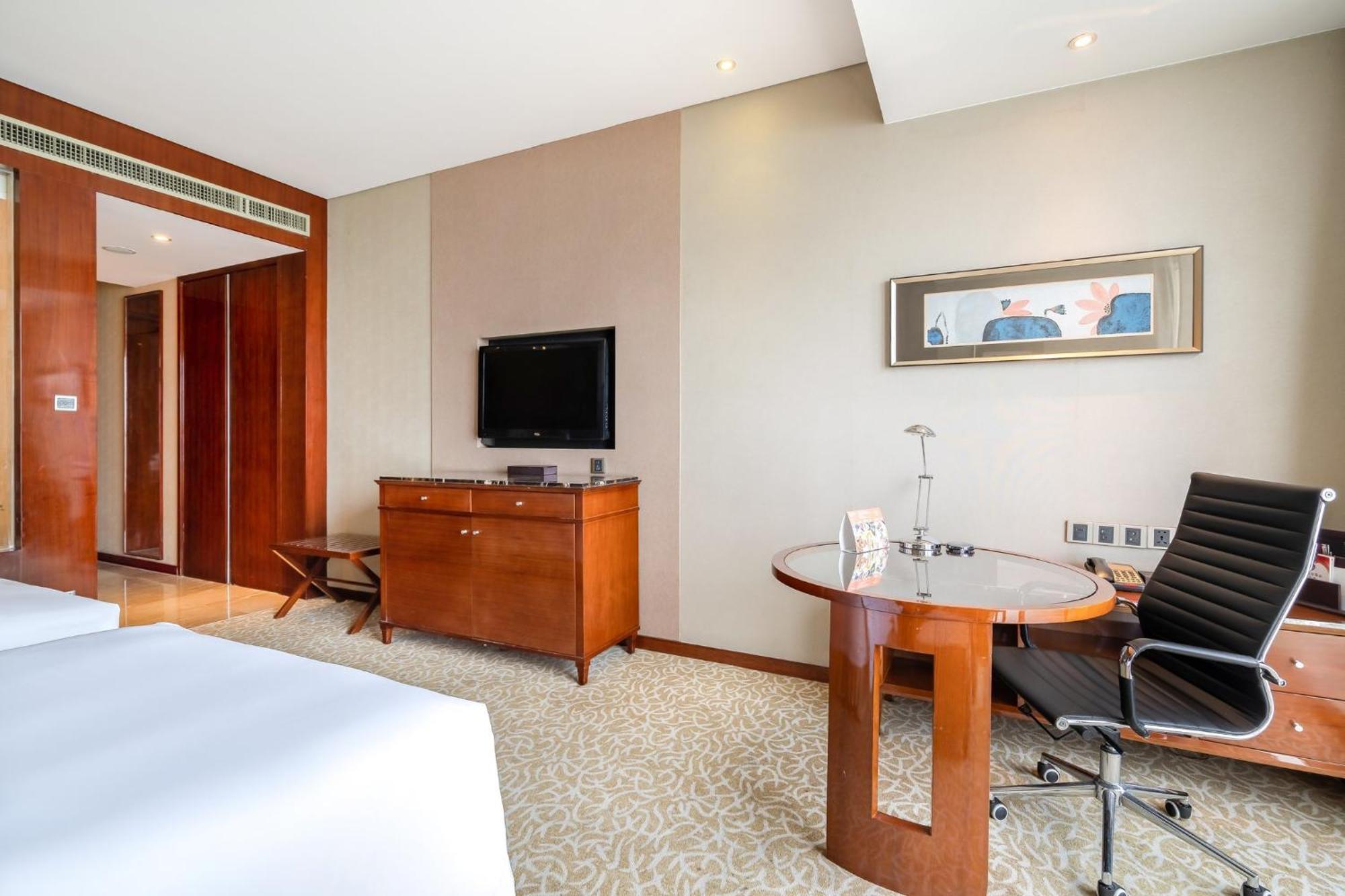 Crowne Plaza Zhenjiang By Ihg Hotel Eksteriør billede