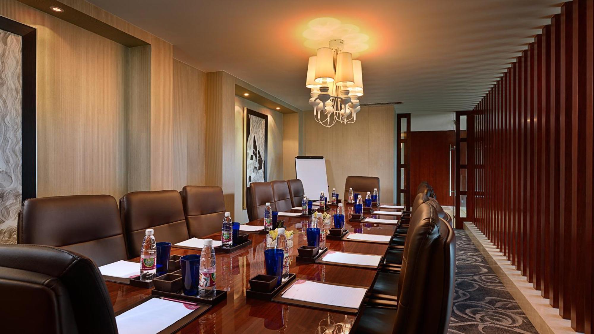 Crowne Plaza Zhenjiang By Ihg Hotel Eksteriør billede