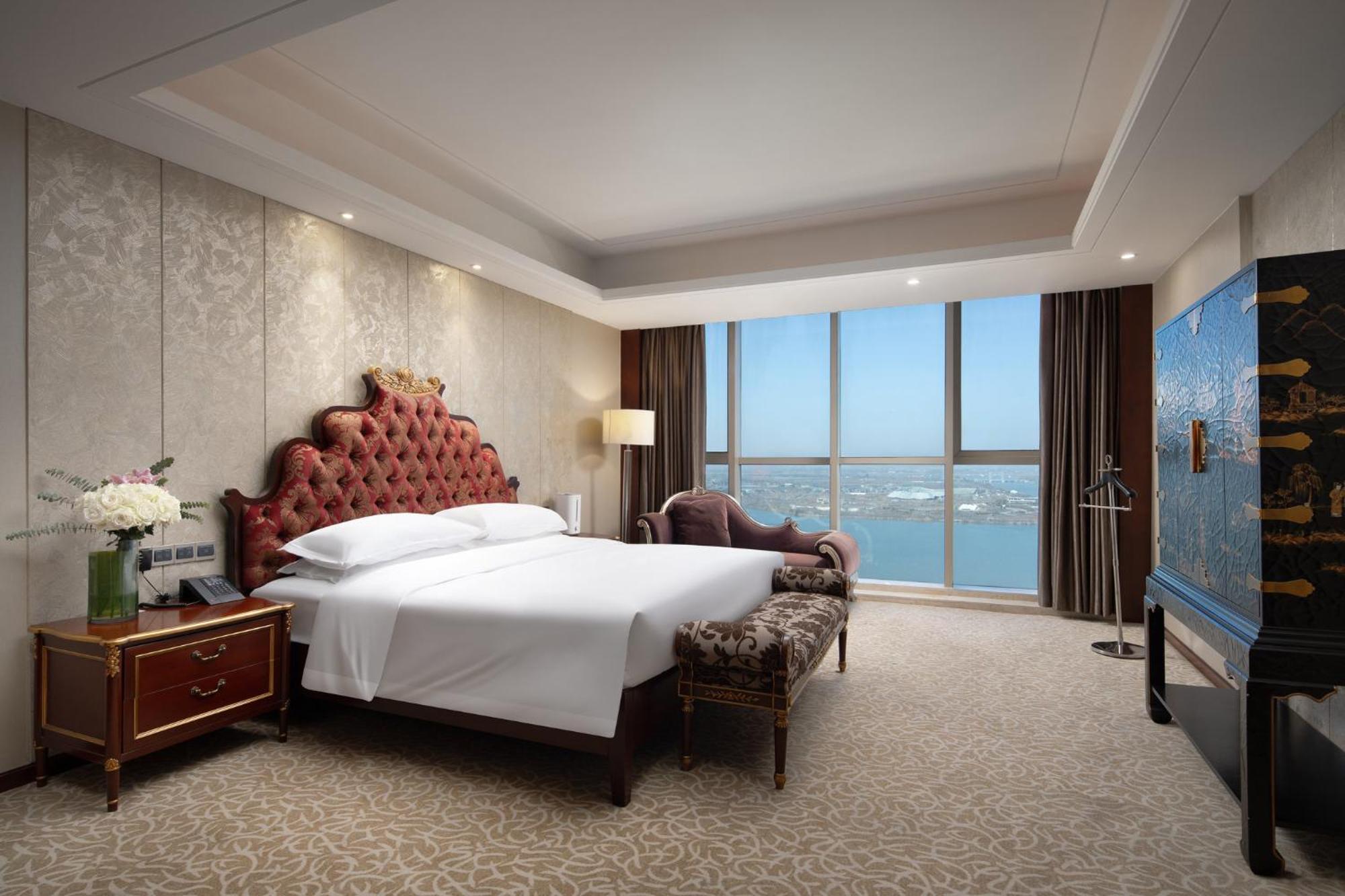 Crowne Plaza Zhenjiang By Ihg Hotel Eksteriør billede